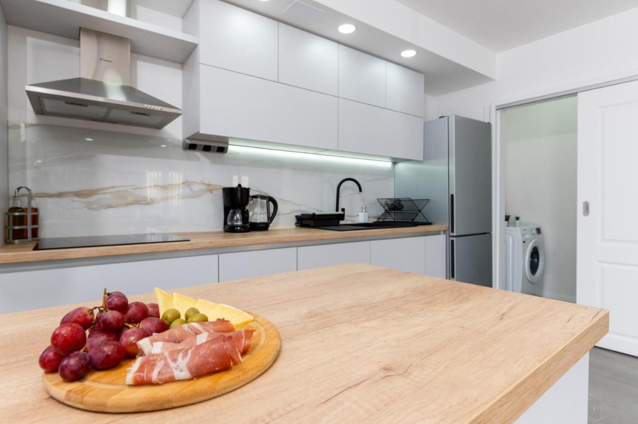 Apartment Vuletin Kaštela Esterno foto